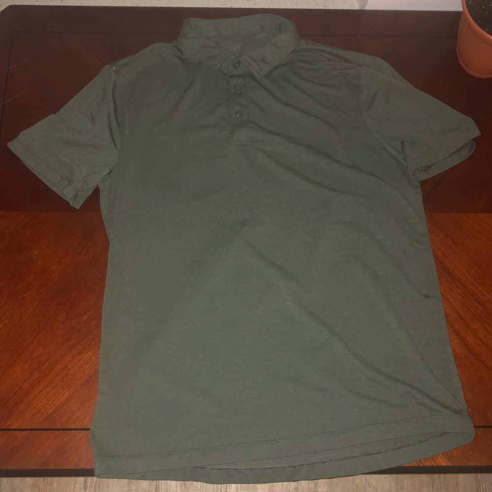 Large green Lululemon polo